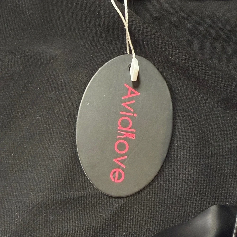 Avid Love edgy faux